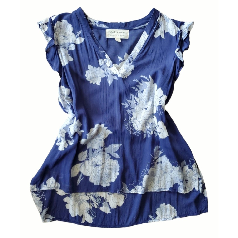 Cloth & stones Anthropology brand blue florals V neck thin fabric top blouse M
